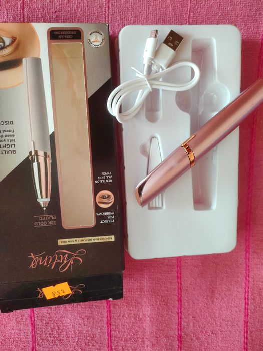 Тример жіночий для видаления волосся на бровах , обличі новий з АКБ