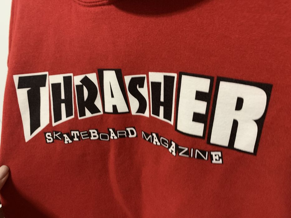 червоний Thrasher