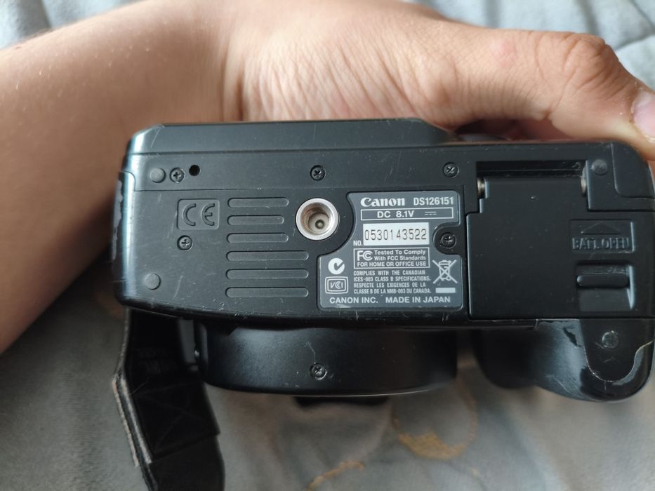 canon 400d продам