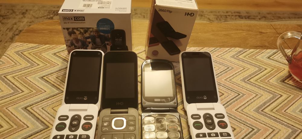 Telefony 7 sztuk