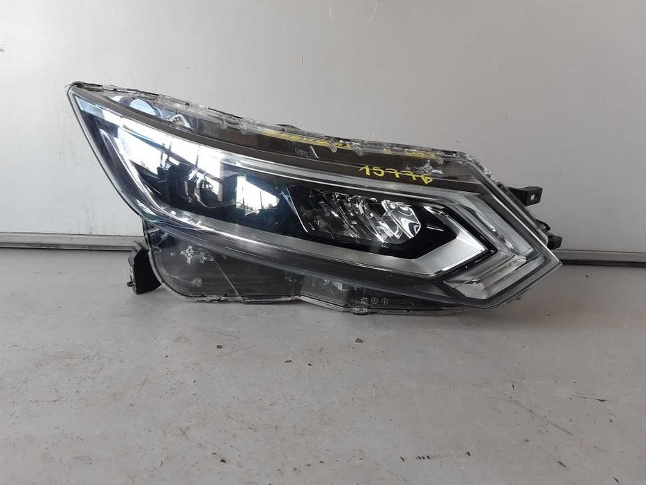 Nissan Qashqai II lift lampa przód prawa full led