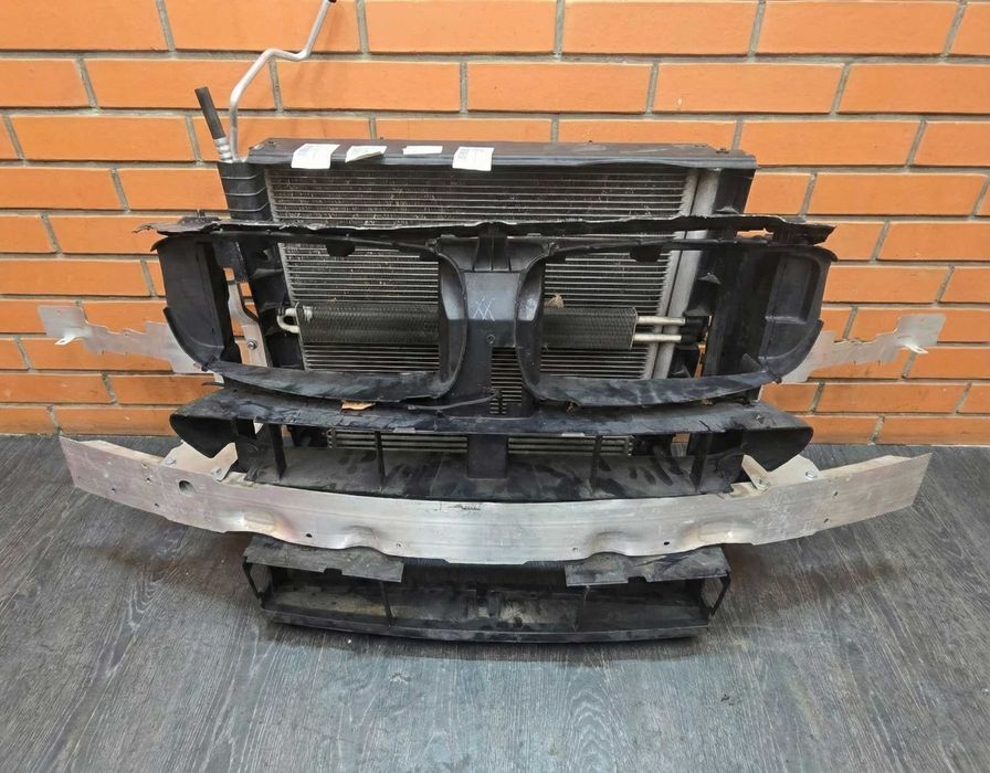 Панель передня BMW X6 F16 X5 F15 вентилятор разборка