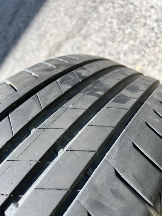 225/50/18 Bridgestone 2 pneus