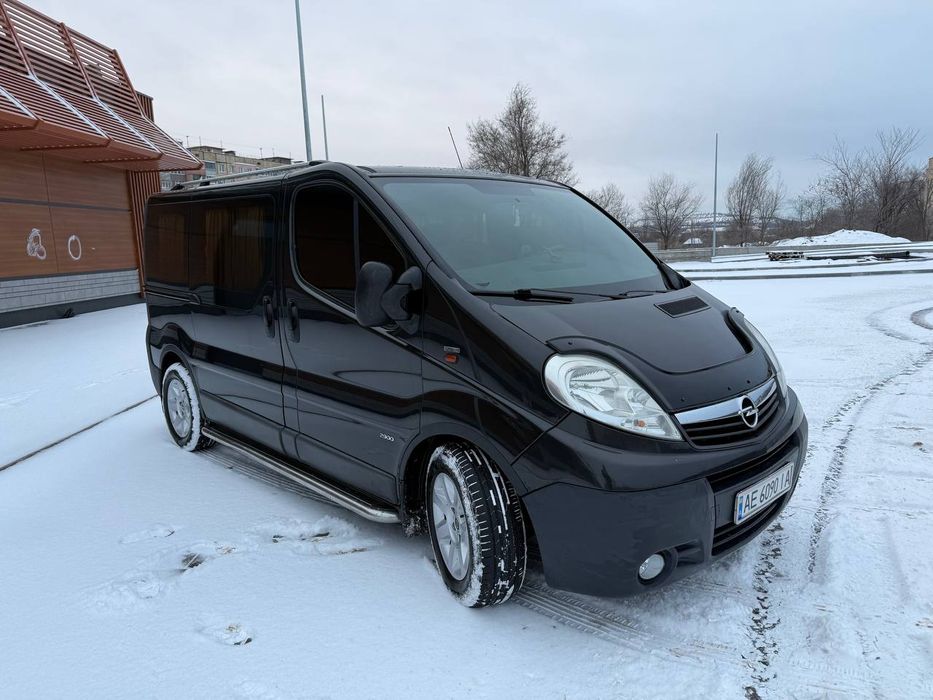 Opel Vivaro 2007 пассажир