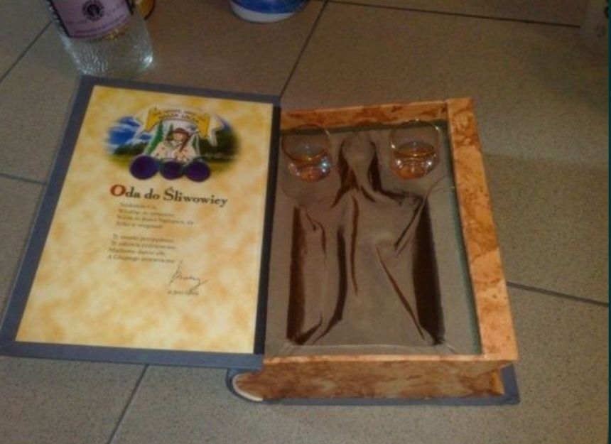 Opakowanie po alkoholu ,ozdobne