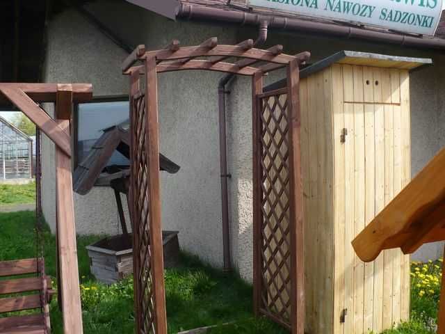 Ubikacja drewniana z drewna litego