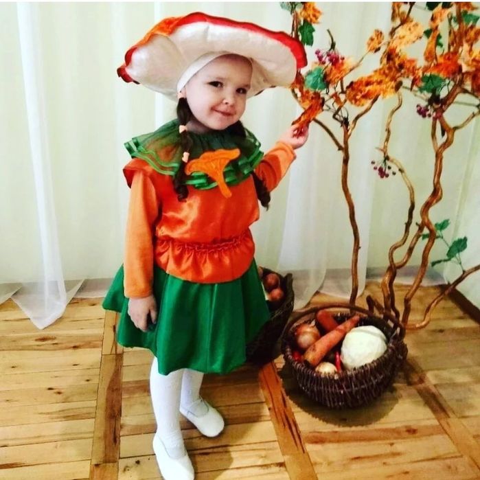 Розпродаж карнавальних костюмів для дітей