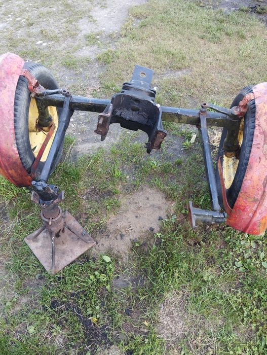 Oś przednia ursus c328 przerobiona zwężona do ciągnika SAM papaja