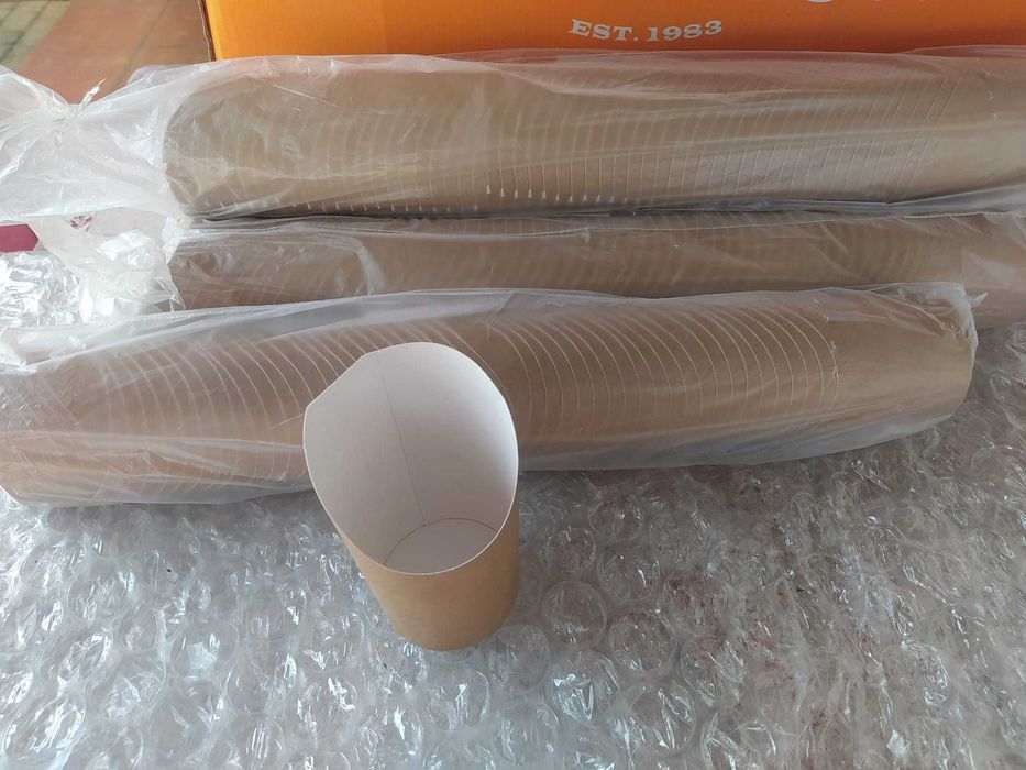 Descartaveis alimentares - "Copos" para batata frita, Pipocas, bebidas ou para outros fins.