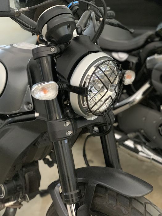 Ducati scrambler 800 ( jante raiada) Grey Special Edition.Revisãofeita