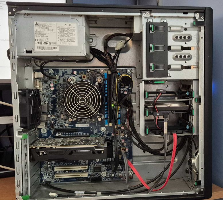 Komputer stacjonarny HP Z210 Workstation (stacja)