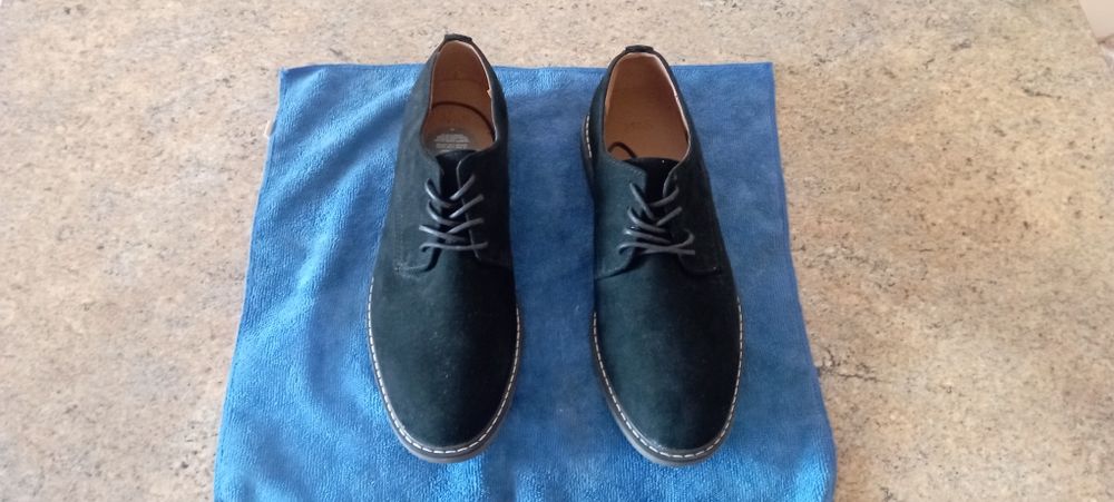 Продам чоловічі замшеві туфлі