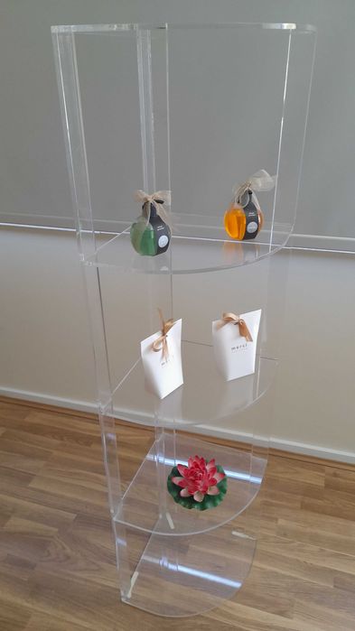 Estante em Acrílico Transparente