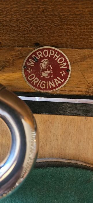 Gramofon walizkowy ,,Morophon "