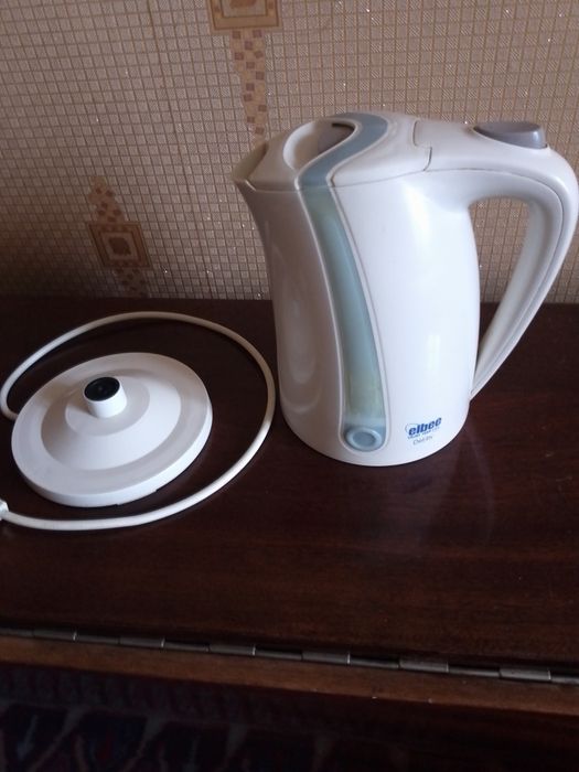 Электрочайник Elenberg