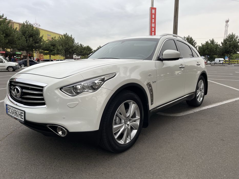Инфинити QX-70 2015г 3.0 Дизель