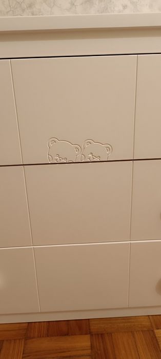 Cómoda branca quarto bebé/crianca