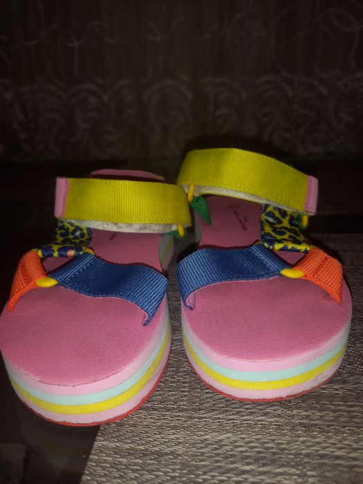 Фірмові босоніжки бренду Marc Jacobs