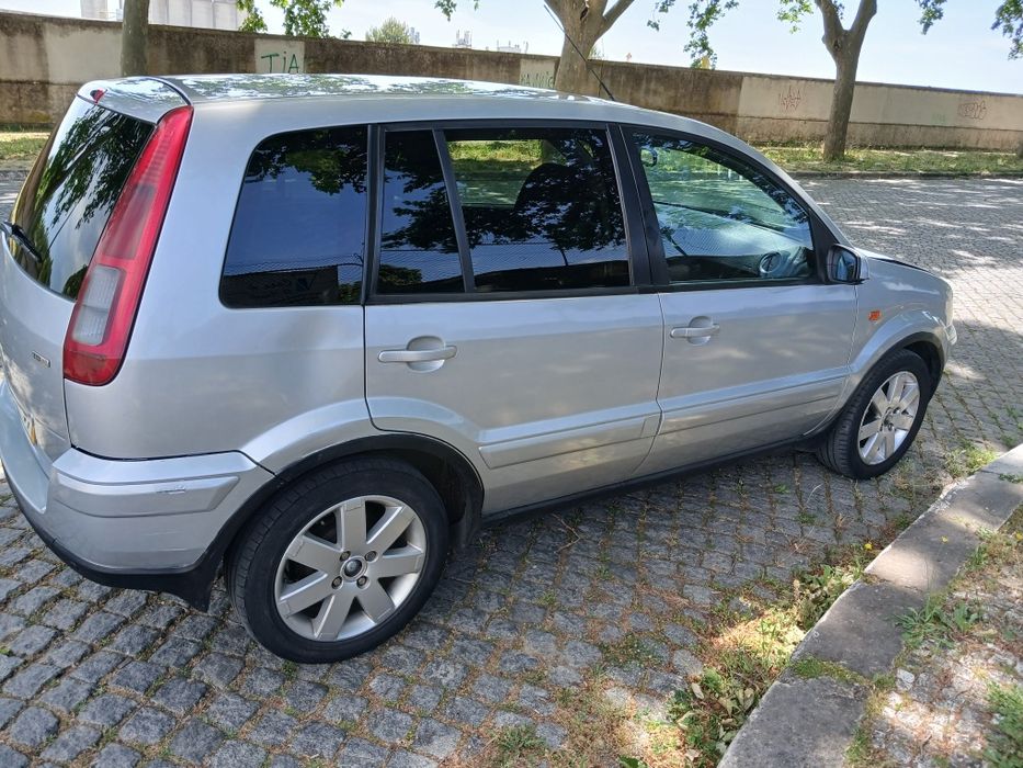 Carro Ford fuja mais 2009
