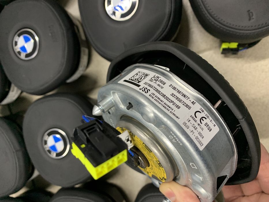 Подушка airbag М руля BMW G20 G22 G26 G30 G05 G06 G07 G11 G12 G01 G02