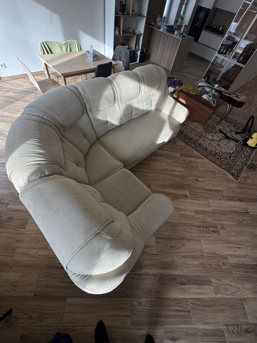 Угловой диван произведенный в Украине.