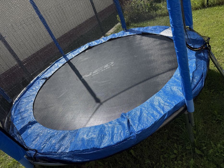 Trampolina ogrodowa