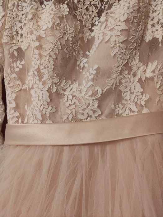 Сукня весільна в хорошому стані