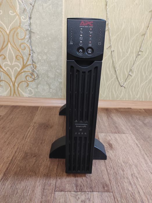 Безперебійник ДБЖ APC Smart-UPS RT 2000