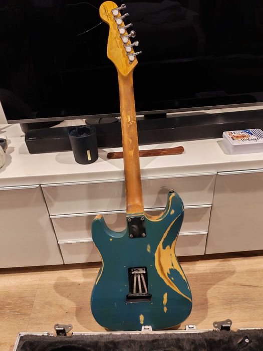 Guitarra tipo Fender Realic