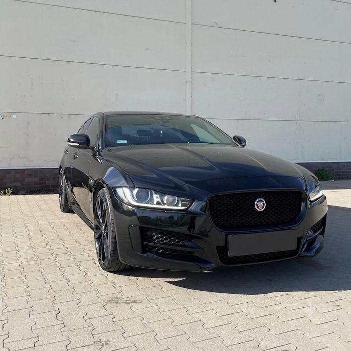 Jaguar XE