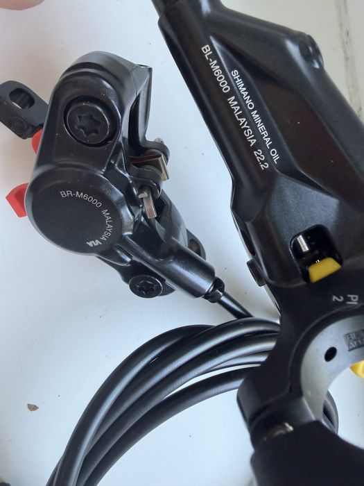 Нові задні гідравлічні гальма Shimano Deore M6000