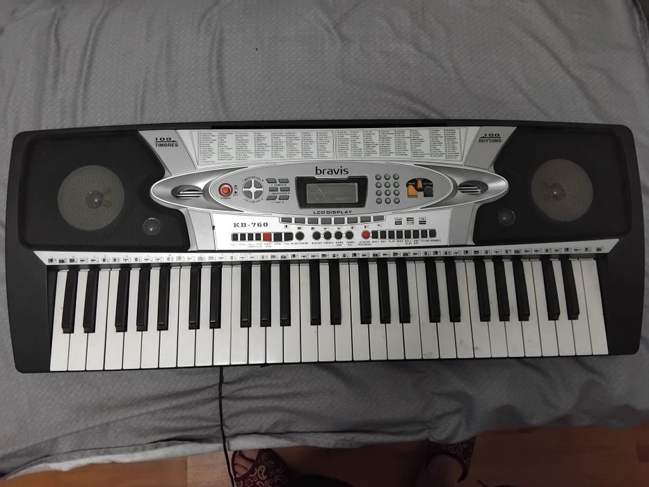 синтезатор bravis kb-760