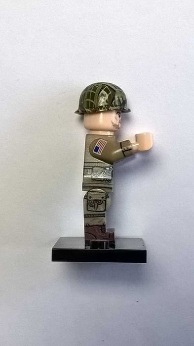 Figurka żołnierza amerykańskiego 4 strony nadruk WW2 komp. z Lego