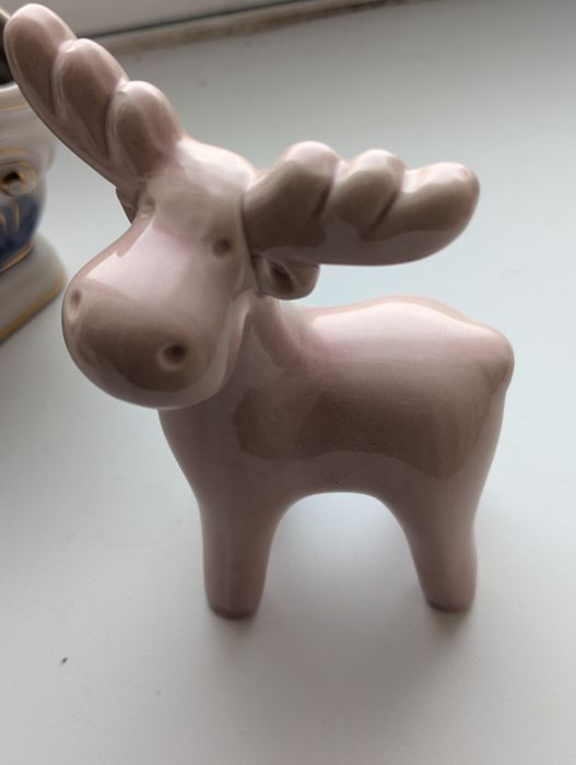 Фарфоровая статуэтка ( цена за всё )