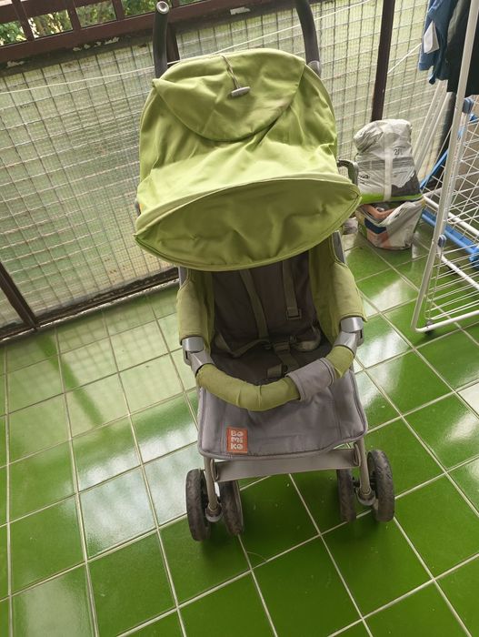 Wózek spacerowy typu parasolka