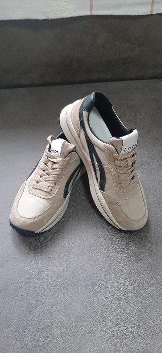 Шкіряні кросівки Lonza 37 розмір