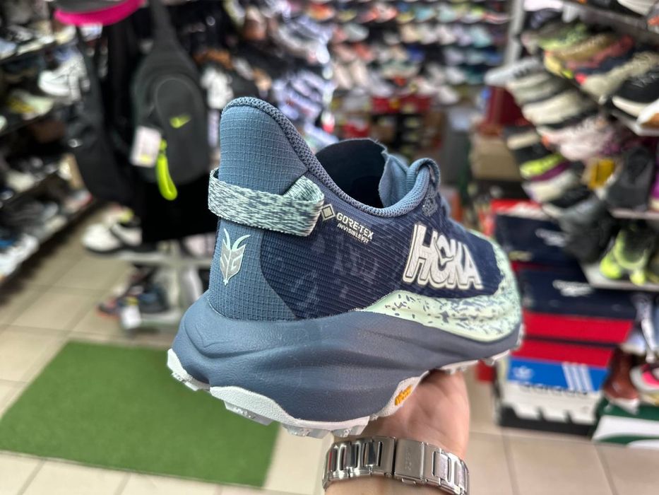 Трекінгові кросівки Hoka Speedgoat 6 Gore - Tex ( РОЗМІР 37 1/3 - 39 1/3 - 40 - 41 1/3 - 42 - 42 2/3 )