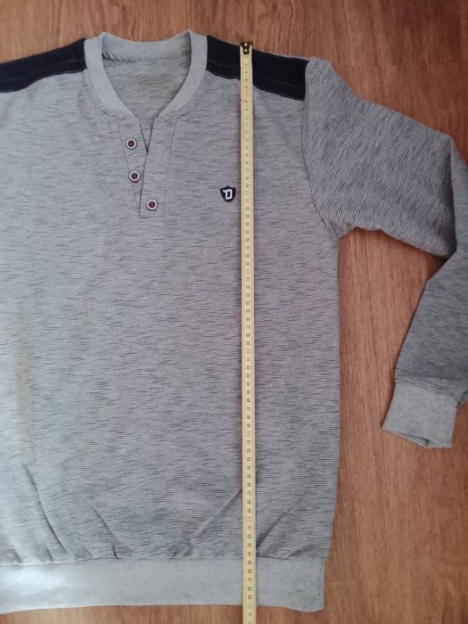 Sweter młodzieżowy S/M
