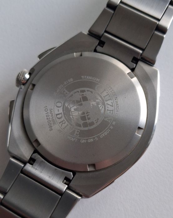 Citizen Eco-Drive Titanium Sapphire Chronograph Tyta, Szafir, Pudełko