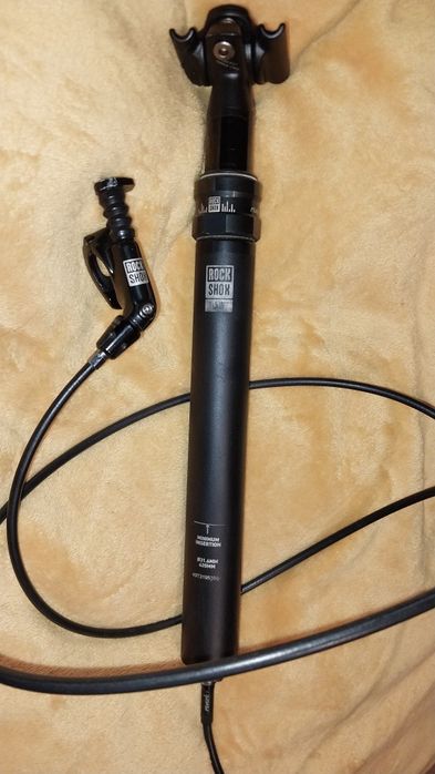 Велосипедный подседельный штырь  (Дропер) RockShox Reverb.
