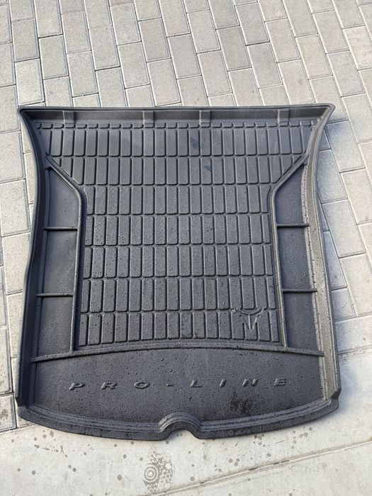 Резинові килимки Tesla Model Y