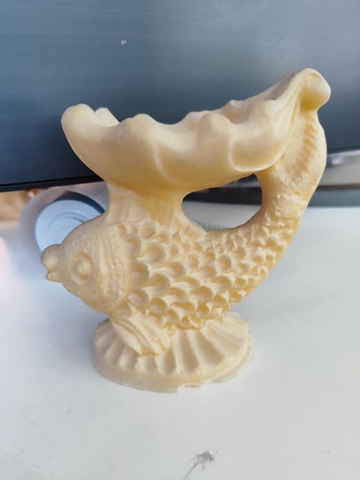 Rzeźba rybki szczęścia