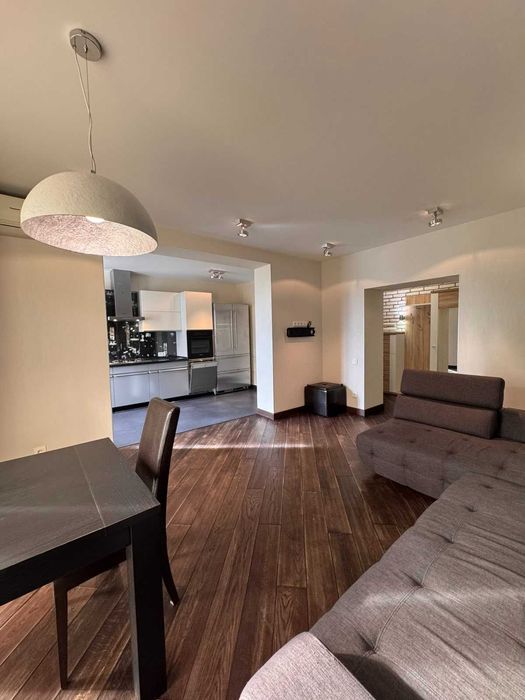 Р-он Боженка. В продажу трикімнатна  квартира в сучасній новобудові