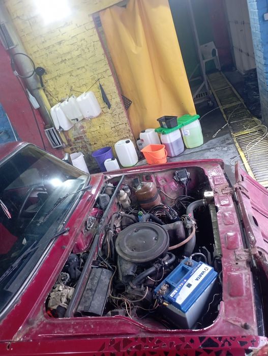 Продам ваз 2107 на газу газ вписан