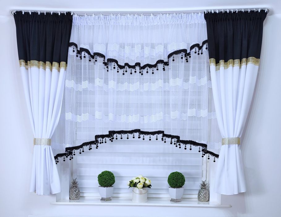 Firana gotowa biała czarne koraliki pokój salon sypialnia