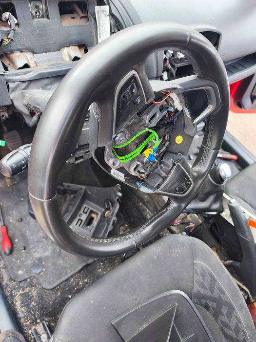 Radio Renault Clio 4 e vario material da Renault Clio 4