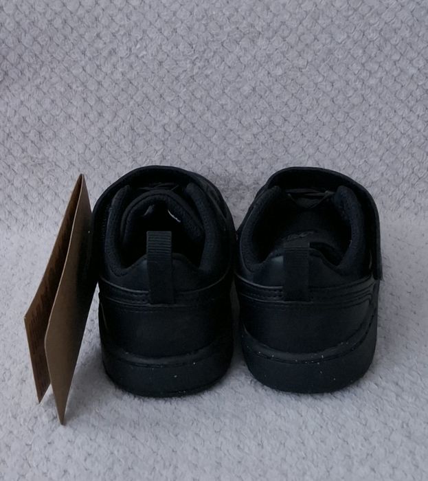 Nowe Nike Court Borough Low Recraft