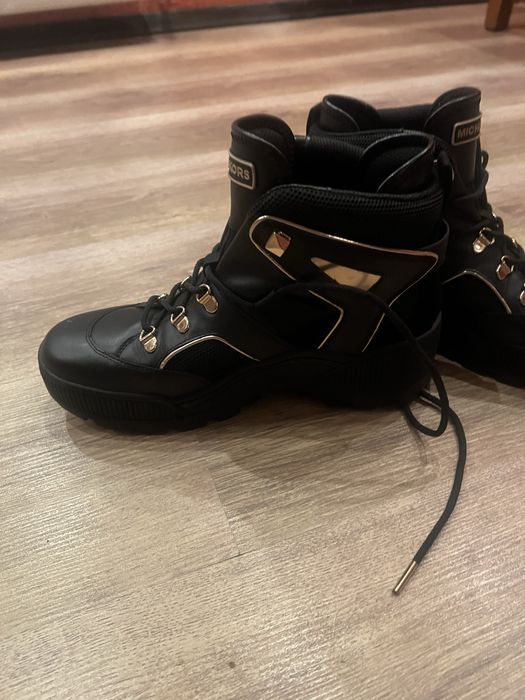 Ботінки шкіряні Michail  Kors