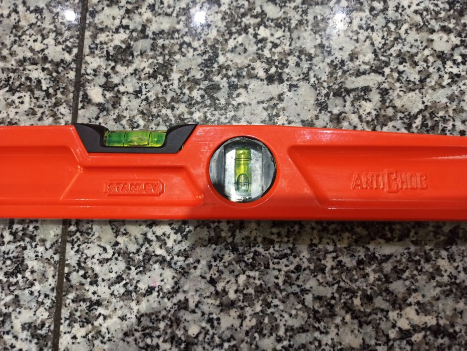 Nível STANLEY antichoc431239702502461441