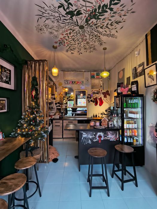 Twoja pierwsza kawiarnia! Odstąpię lokal gastronomiczny.